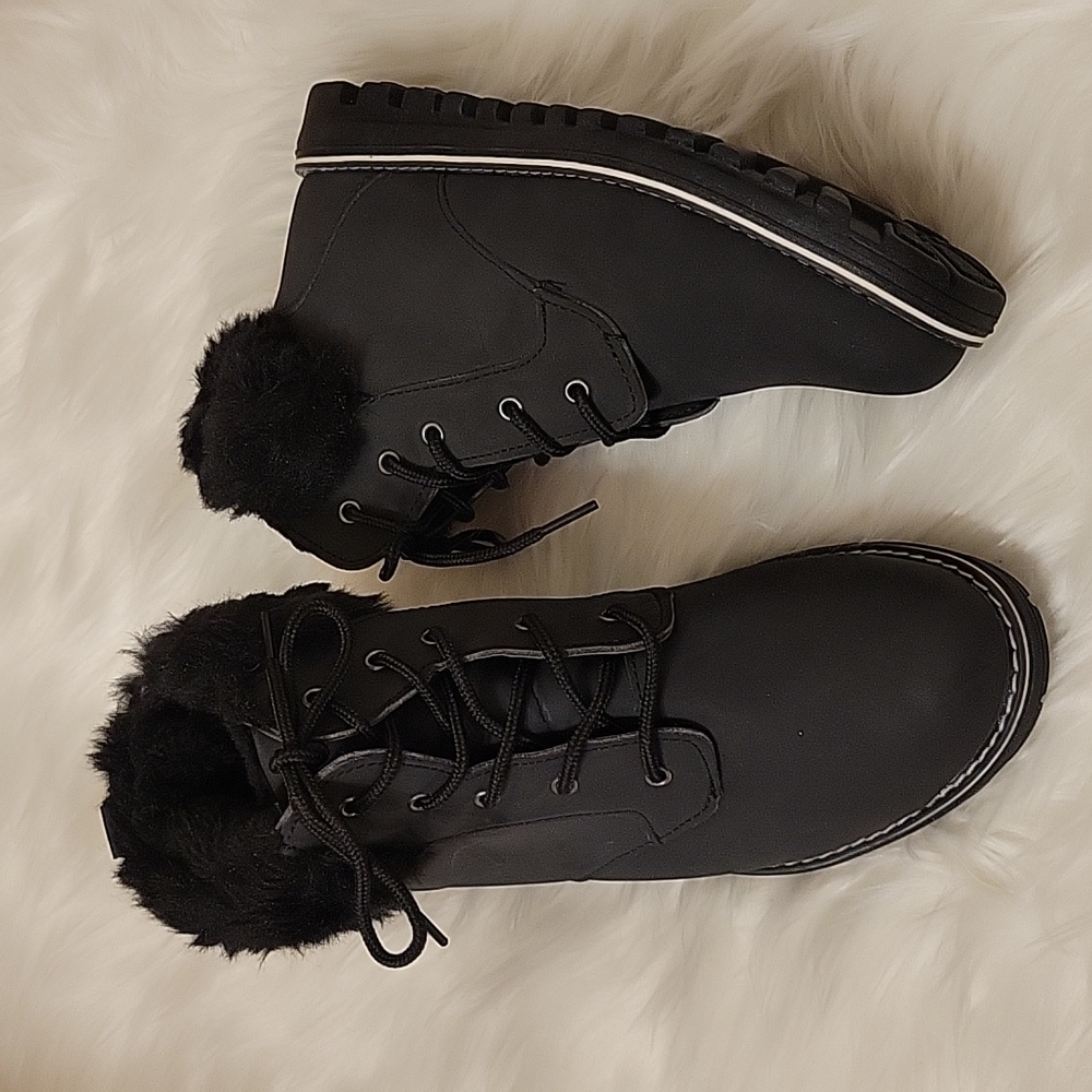 NEW! Polar black faux suede ankle boot fur lined/cuff zip close lace-up 10 NEW …